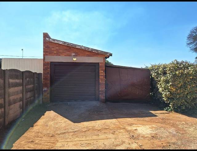 3 BEDROOM HOUSE FOR SALE IN CASSELDALE